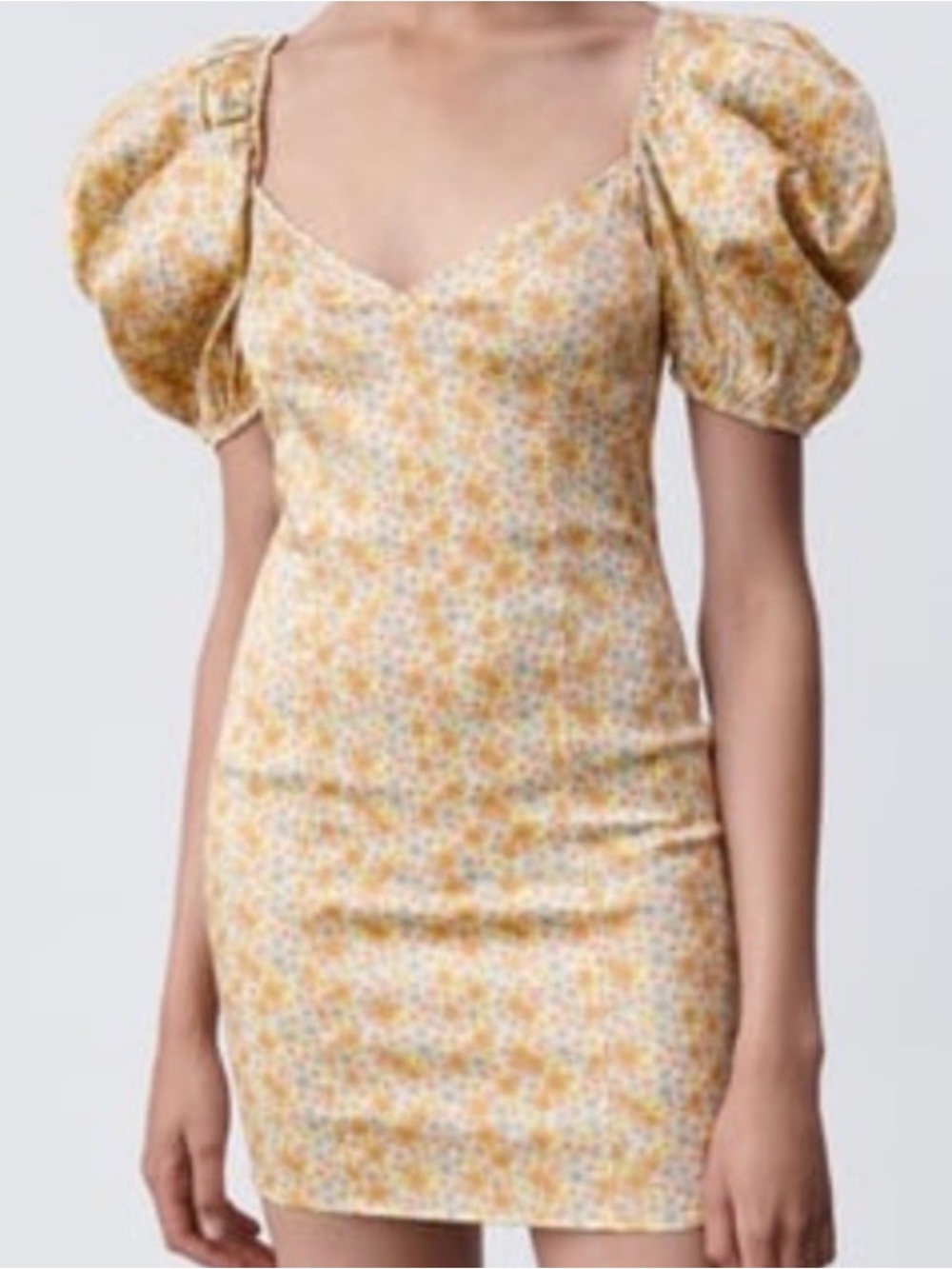 💛 Zara Yellow Floral Puff-Sleeve Mini Dress